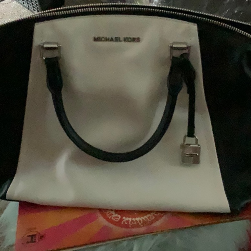Michael Kors Sadie Satchel Black and White NWT